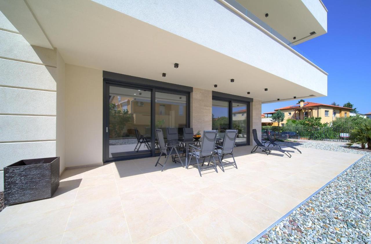 Villa Sabic By The Sea Krk Town Exterior photo